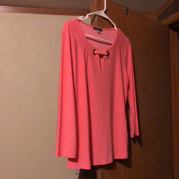 Brand new Tommy Hilfiger top BNWOT - Picture 3 of 4